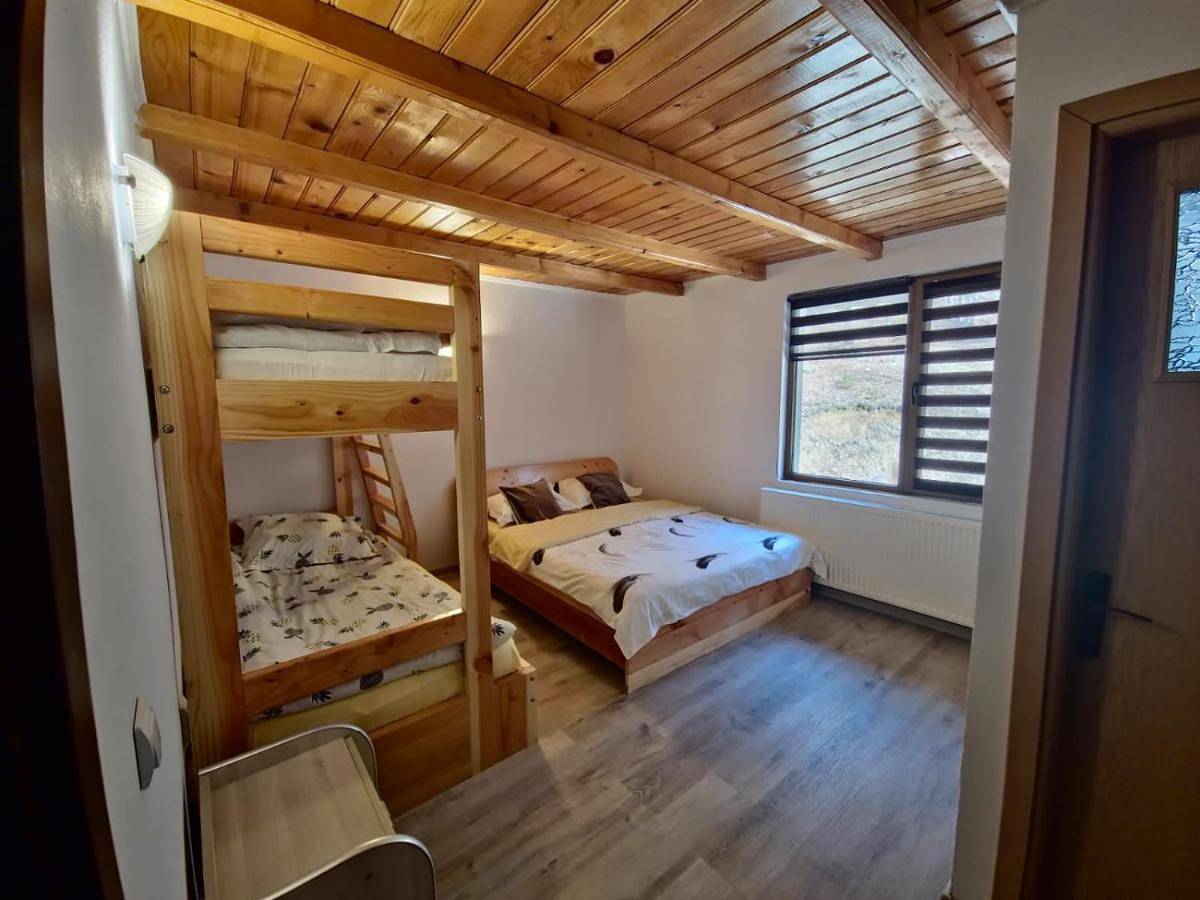 Triple Room with Bathroom in Walachia