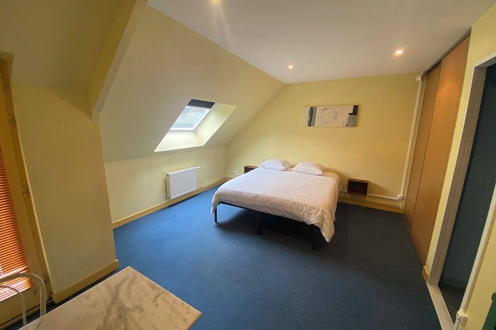 Entire apartment, Appartement 25 m² Avec Petite Terrasse in Cherbourg-Octeville, Cherbourg-en-Cotentin