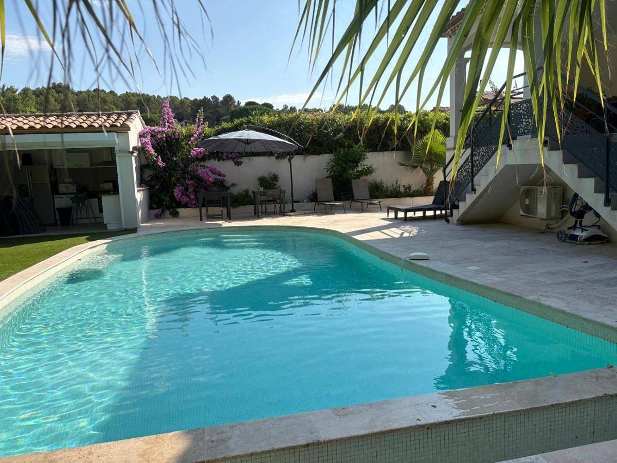 Appartement entier, Les Acacias in Caveirac, Région de Nîmes