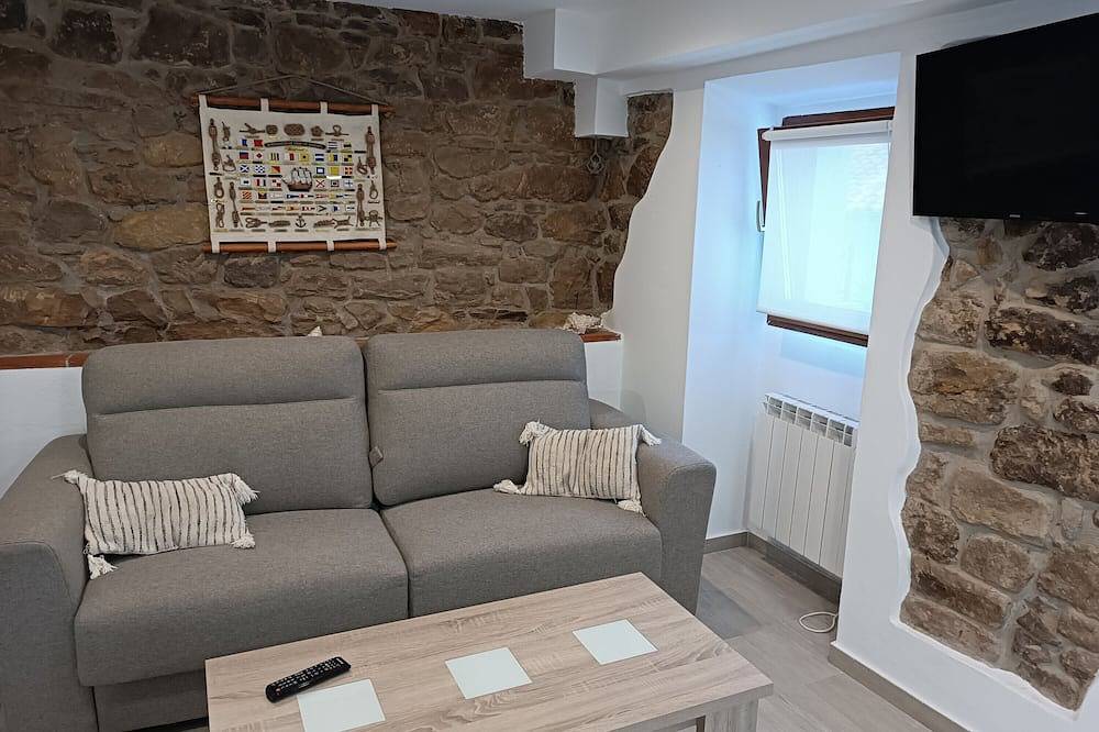 Holiday Home 'Relajación Frente Al Mar' with Sea View in Colunga, Costa Verde (Spain)