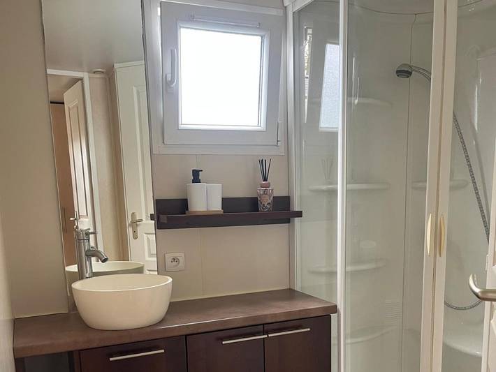 Location de vacances pour 6 personnes, avec jardin et terrasse ainsi que piscine et jacuzzi, animaux acceptés à Noyelles-sur-Mer - 4