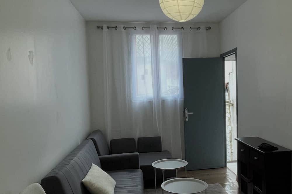 Entire apartment, Villejuif Igr in Villejuif, Val-de-Marne