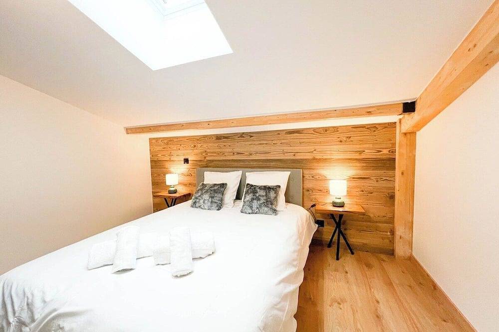 Geheel appartement, New 11p Apt | Central & on the slopes in Le Praz de Lys, Taninges