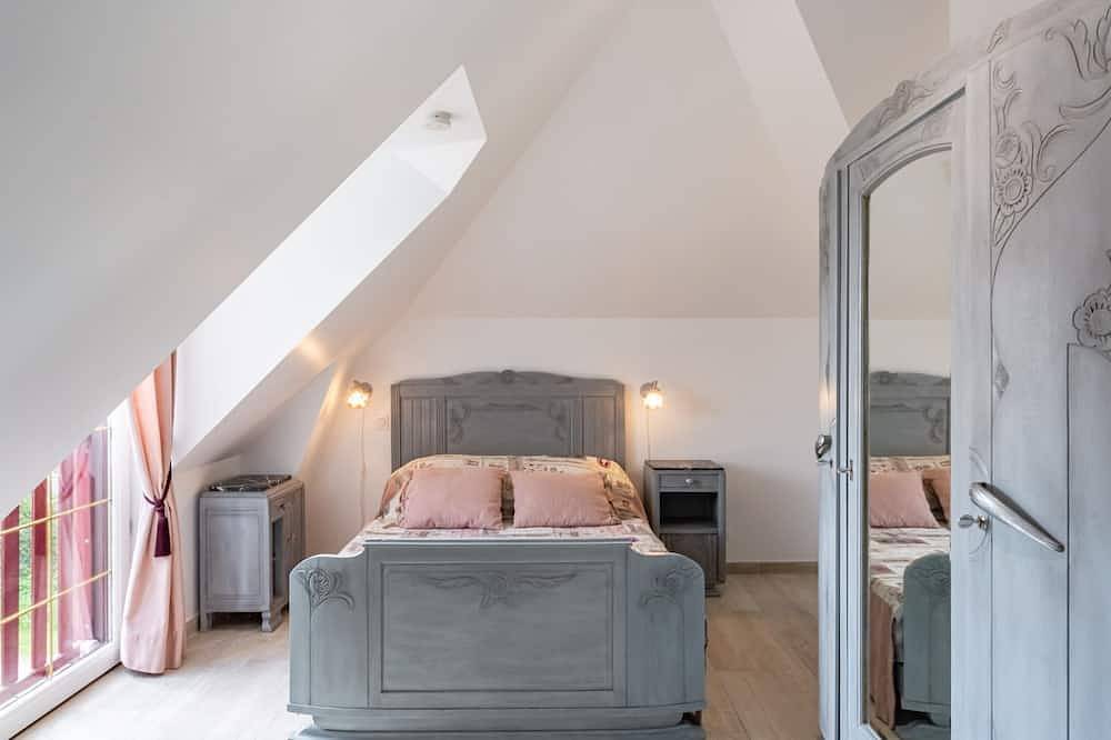 Valhalla, chez Jules in Lamballe-Armor, Côte de Goëlo