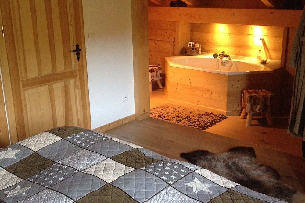 Chalet spacieux et luxueux, décoré avec goût et avec une très belle vue! in Abondance, Les Portes du Soleil