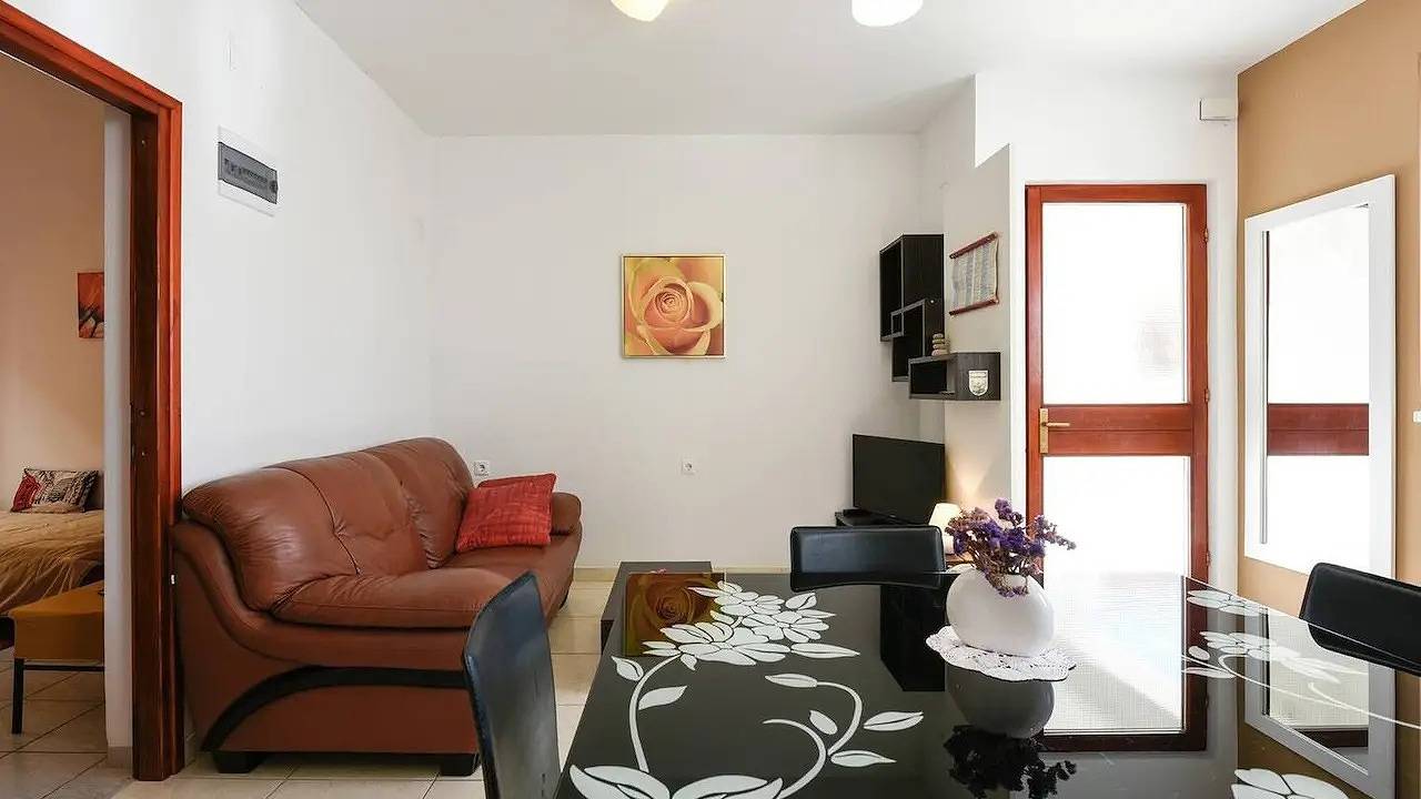 Ganze Ferienwohnung, Ferienwohnung für 4 Personen (48 m²) in Preko in Plaža Jaz, Poljana
