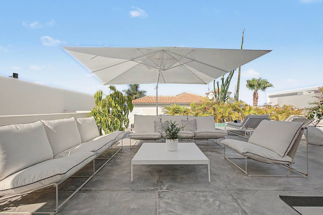 Vacation Villa 'Esperanza' with Sea View, Wi-Fi and Air Conditioning in Adeje, South Tenerife