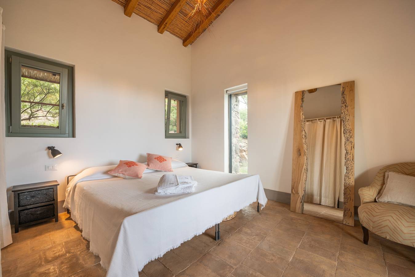 La Tanca Del Conte – Suite Sughera: Unabhängiges Stazzo im Olivenhain mit Meerblick in Muravera, Cagliari Provinz