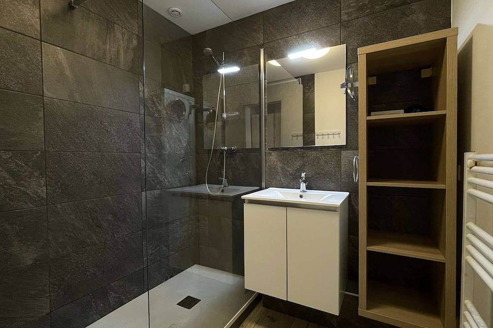 Entire apartment, Ash - Cosy studio - La Menandière in L'Alpe d'Huez, Écrins National Park