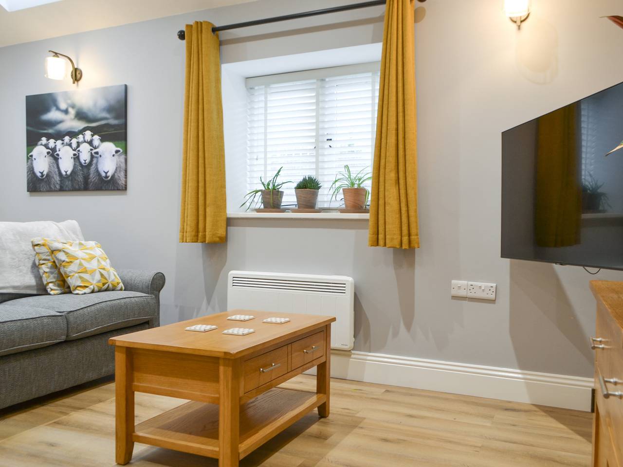 Bumble Cottage in Cockermouth, Lake District
