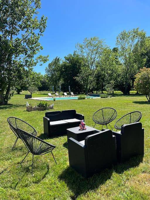Location de vacances pour 12 personnes, avec piscine et jardin à Mauriac - 4