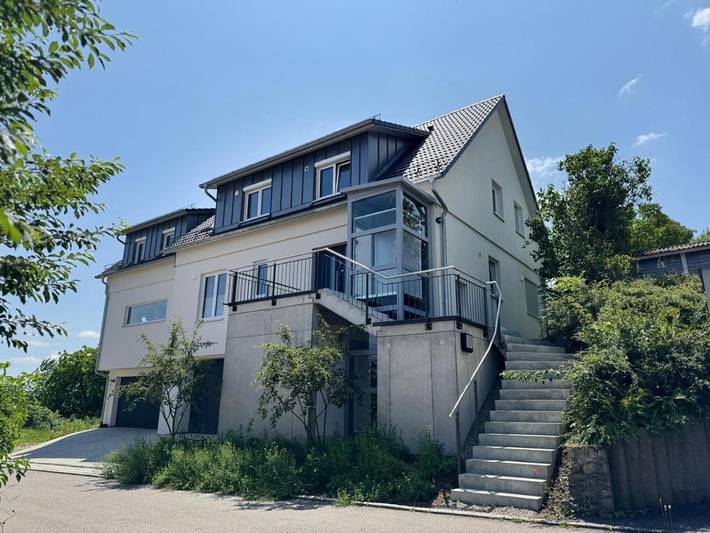 Ferienwohnung für 5 Personen, mit Whirlpool und Terrasse sowie Garten in Sigmaringen