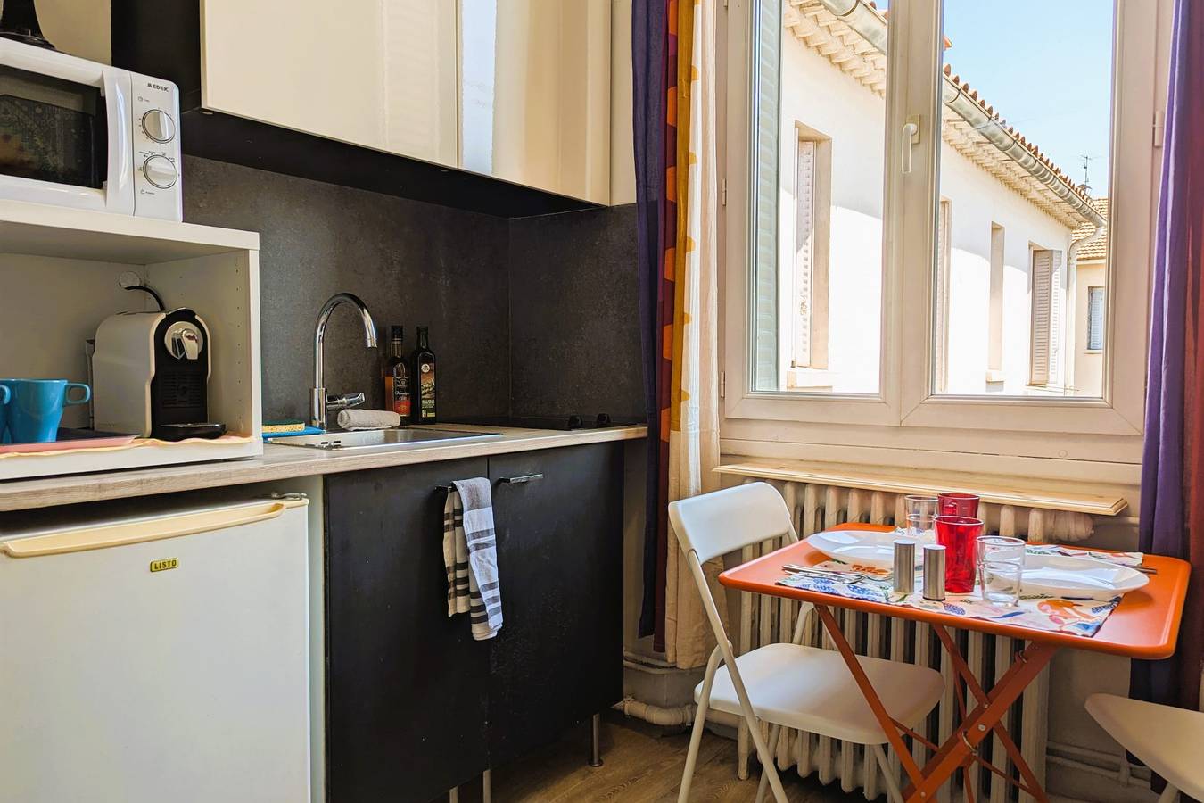 Studio entier, Studio lumineux - 300 mètres du Port de Toulon in Toulon, Région de Toulon