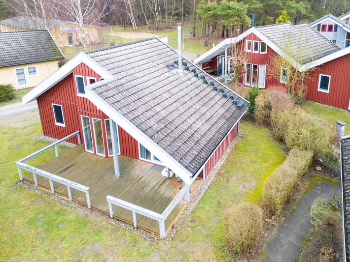 Ferienpark für 6 Personen, mit Garten und Sauna sowie Pool in Granzow