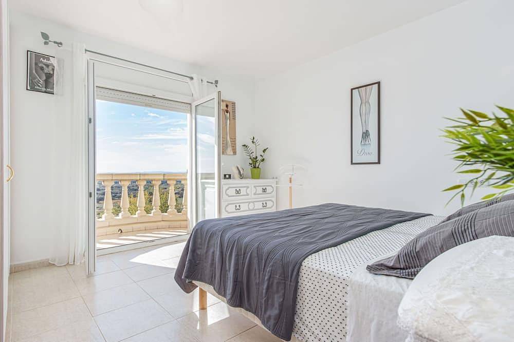 Estupenda casa de vacaciones privada con A/C, piscina privada, Wifi, Tv, terraza y aparcamiento in Palau Sabardera, Alt Empordà