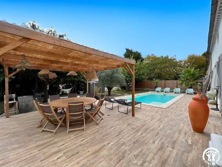 Gîte pour 4 personnes, avec piscine et jardin, animaux acceptés à Saint-Martin-Lalande