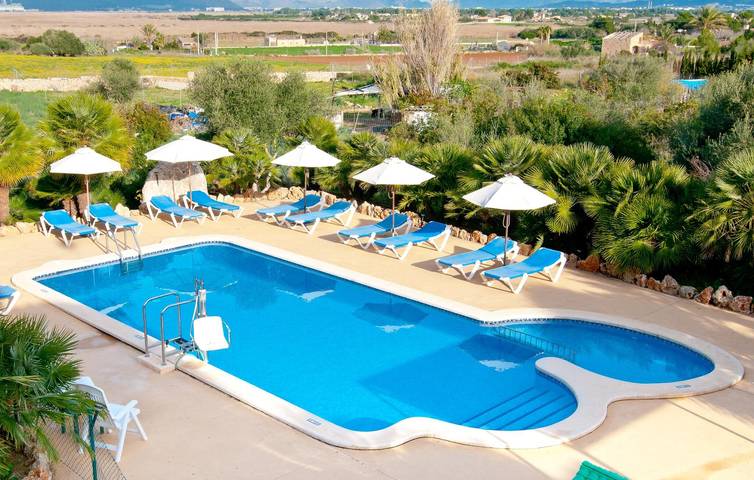 Relájese con estilo: Apartamento junto a la piscina cerca de Son Sant Martí in Muro, Mallorca Norte