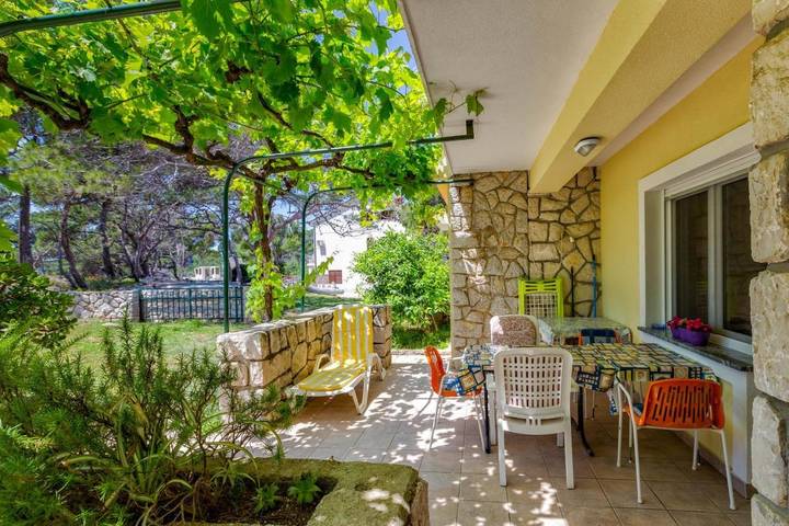 Apartament wakacyjny dla 3 osób, z ogród i widok w Mali Lošinj
