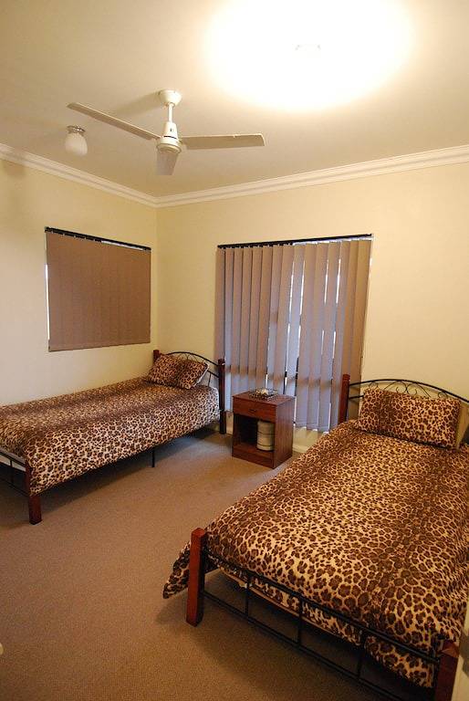 Großes Haus auf 50 Acres + River + Views + Spa + für 12 Personen in Western Australia