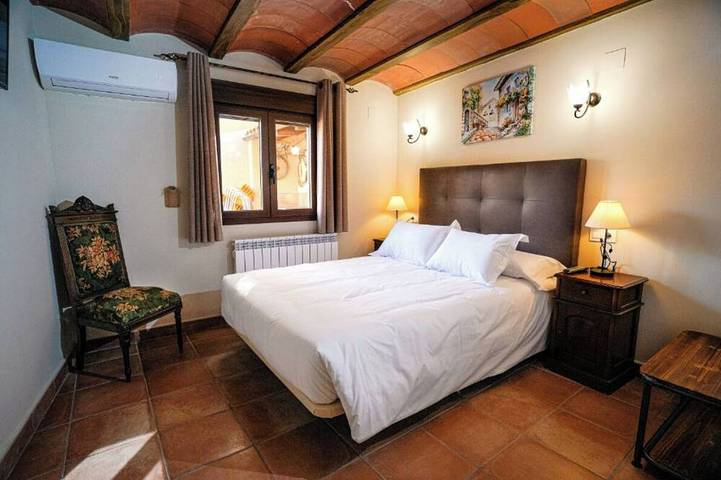 8 bedroom cottage in santa maria de dulcis in Santa María de Dulcis, Provincia de Huesca