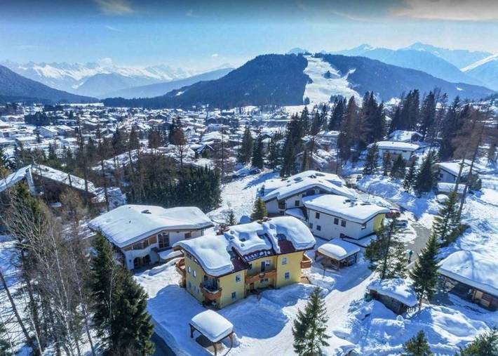 Ferienhaus für 11 Personen, mit Garten und Whirlpool in Seefeld in Tirol