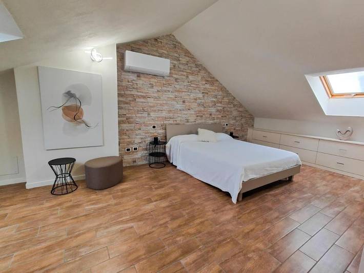 Chambre d’hôte pour 4 personnes, avec Balcon ainsi que Terrasse et Jardin à Lierna