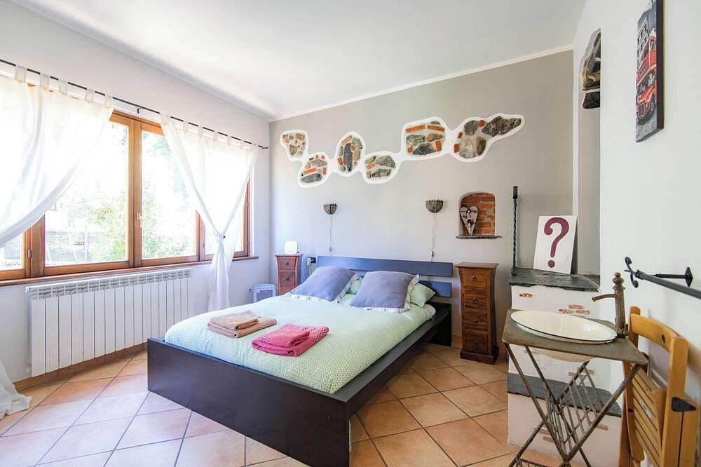Ganze Wohnung, Romantic Retreat on Lake Como - Lake View from Every Window in Sopravilla, Blevio