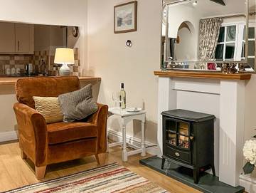 Holiday Home for 2 People in Windermere, England, Photo 2