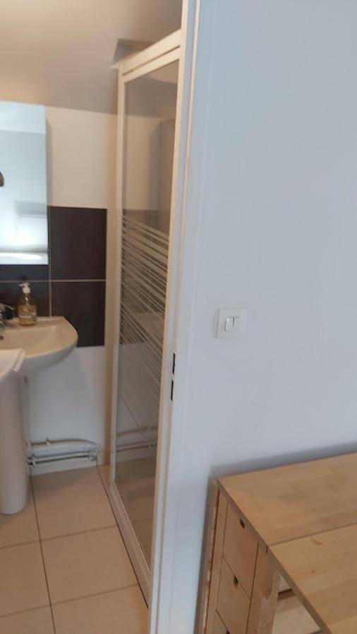 Appartement entier, One-Bedroom Apartment in Étampes, Essonne