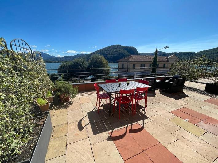 Ferienwohnung für 4 Personen, mit Seeblick und Terrasse sowie Ausblick in Lavena Ponte Tresa - 3