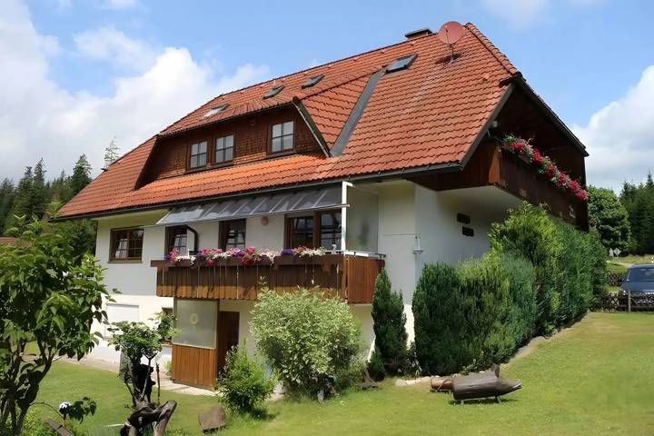 Ferienhaus für 3 Personen, mit Garten in Friedenweiler