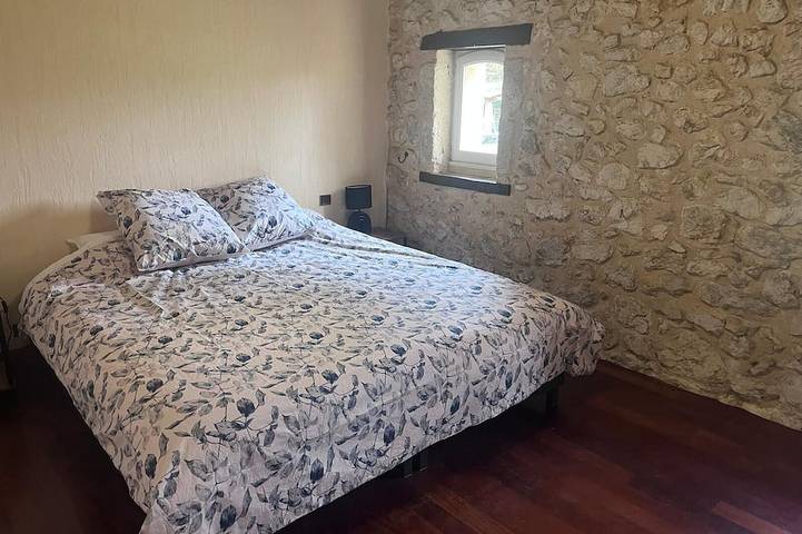 Location de vacances pour 14 personnes, avec jardin et terrasse ainsi que jacuzzi et sauna à Saint-Savin (Gironde) - 3