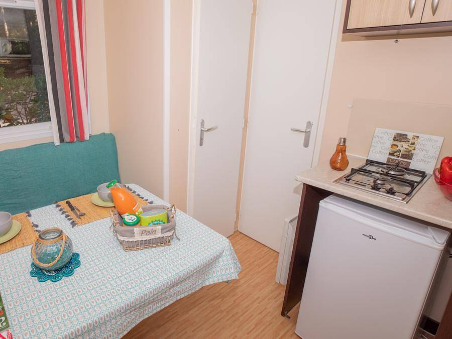 Camping Clair de Lune - Mobilhome 5 personas - 2 habitaciones - 5 personas in La Madrague, Hyeres
