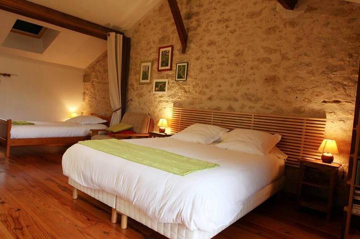 Location de vacances pour 3 personnes, avec jardin et piscine à Ruch (homonymie) - 3