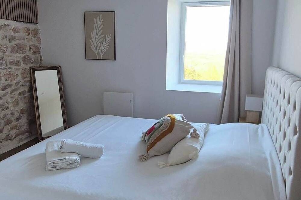 La Marilène Grange avec vue exceptionnelle in Loubressac, Lot