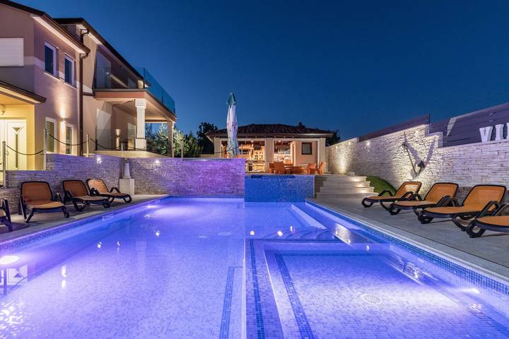 Villa für 18 Personen, mit Garten und Terrasse sowie Pool, mit Haustier - 1