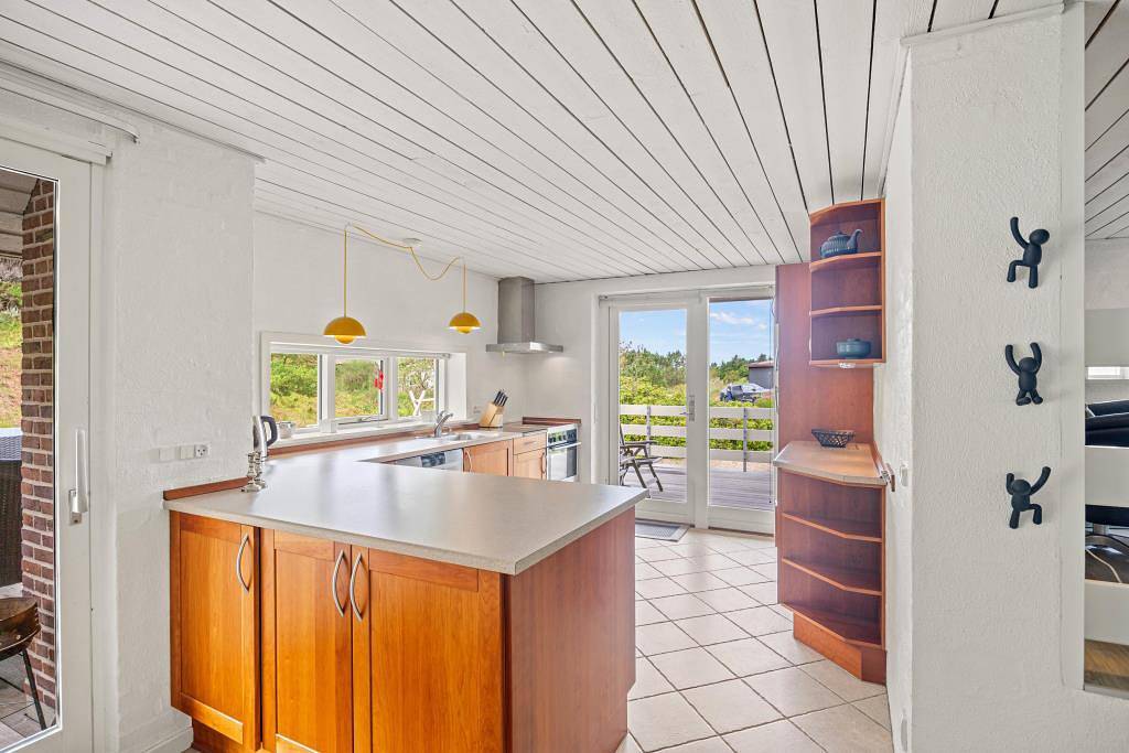 Tolles Sommerhaus auf großem Grundstück in Henne Strand  in Henne, Filsø See