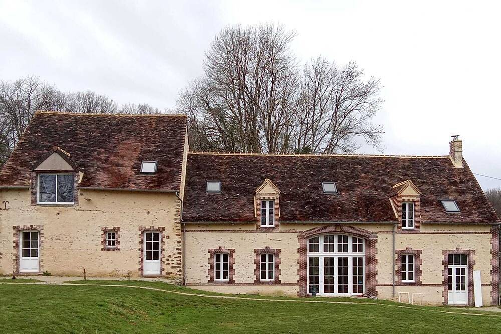 Gîte de L'orée du Bois du Parc & Château de Manou in Manou, Región de Nogent-le-Rotrou