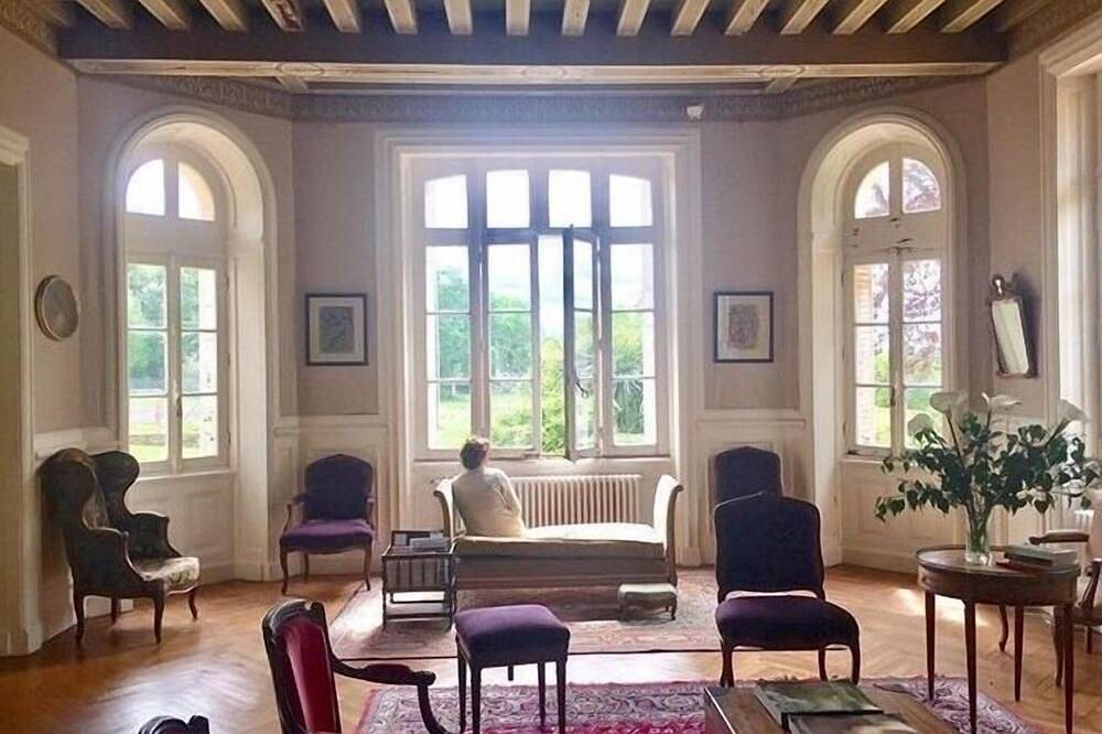 Große italienische Villa mit Park, Swimmingpool und Tennisplatz in Saint-Étienne-de-Mer-Morte, Nantes und Umgebung