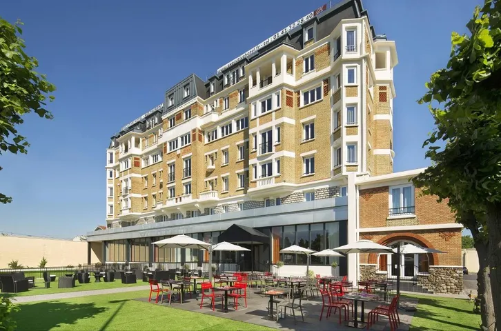 Hôtel pour 3 personnes, avec terrasse et jardin - 1