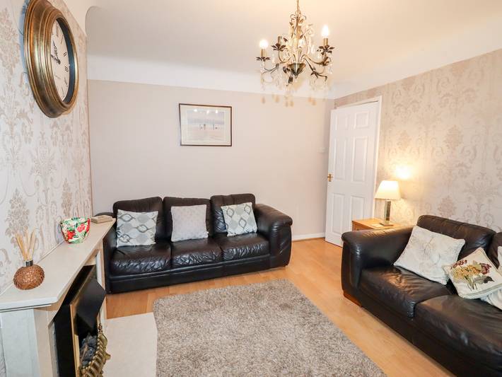 Gîte pour 6 personnes, avec jardin à Chester - 4