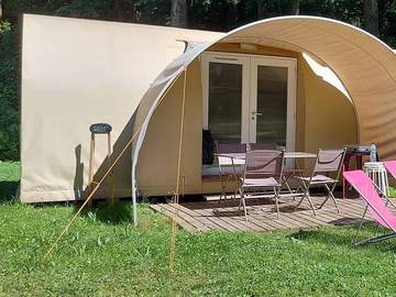 Camping pour 4 Personnes dans Cholonge, Isère, Photo 1
