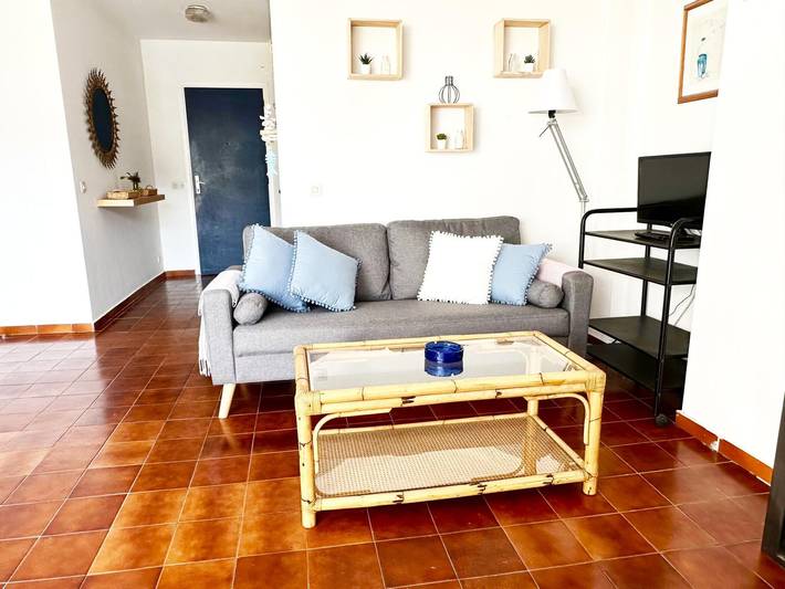 Vacation rental for 6 people, with Balcony and Terrace as well as Yard and Pool in Costa Brava
