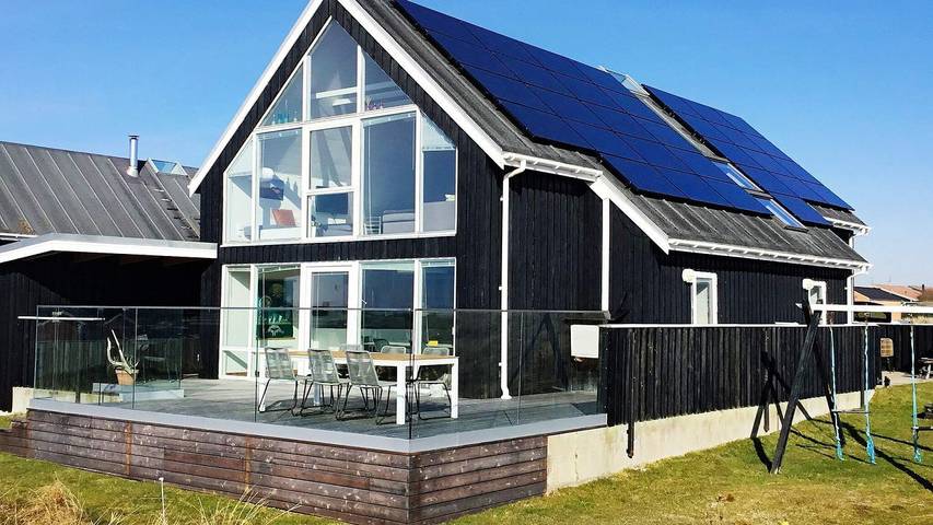 Ferienhaus für 9 Personen, mit Ausblick und Sauna sowie Terrasse, mit Haustier in Vorupør
