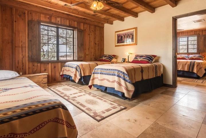 Chambre d’hôte pour 3 personnes, avec jardin et sauna ainsi que piscine et jacuzzi dans Arizona - 2