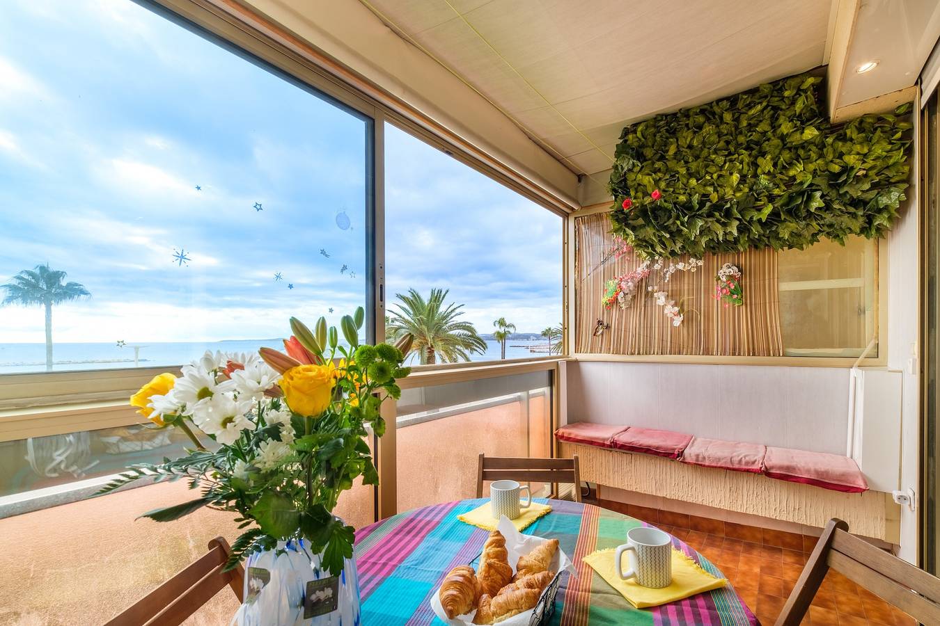 Entire apartment, Holiday Apartment "Le Maeva" with Sea View, Terrace & Wi-Fi in Saint-Laurent-du-Var, Mediterranean Coast (France)