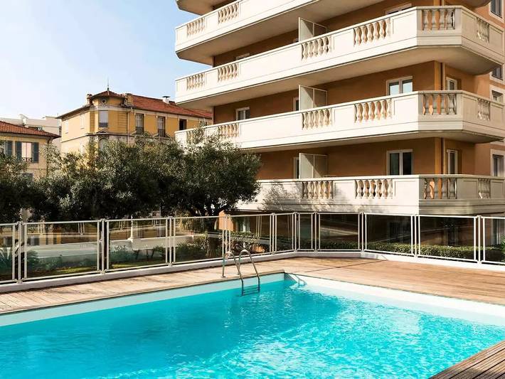 Studio for 2 people, with pool and balcony in Nice (France)