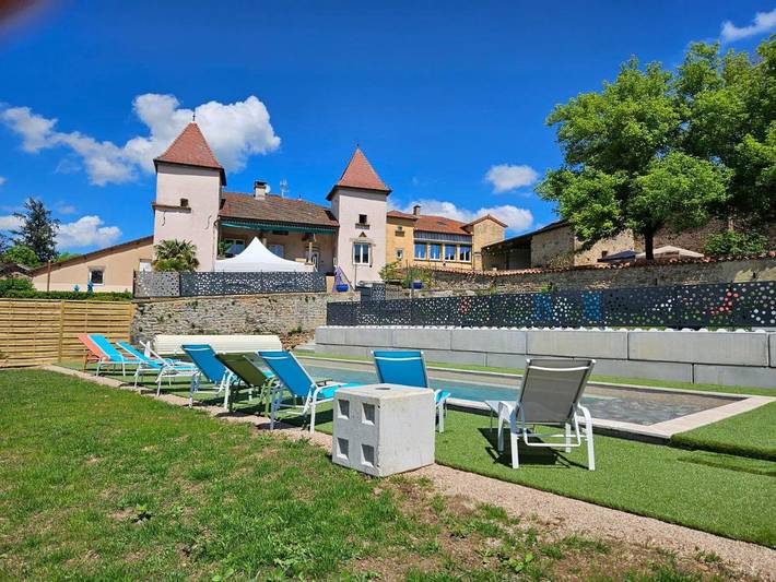 Location de vacances pour 18 personnes, avec jardin et piscine à Bourgvilain - 3
