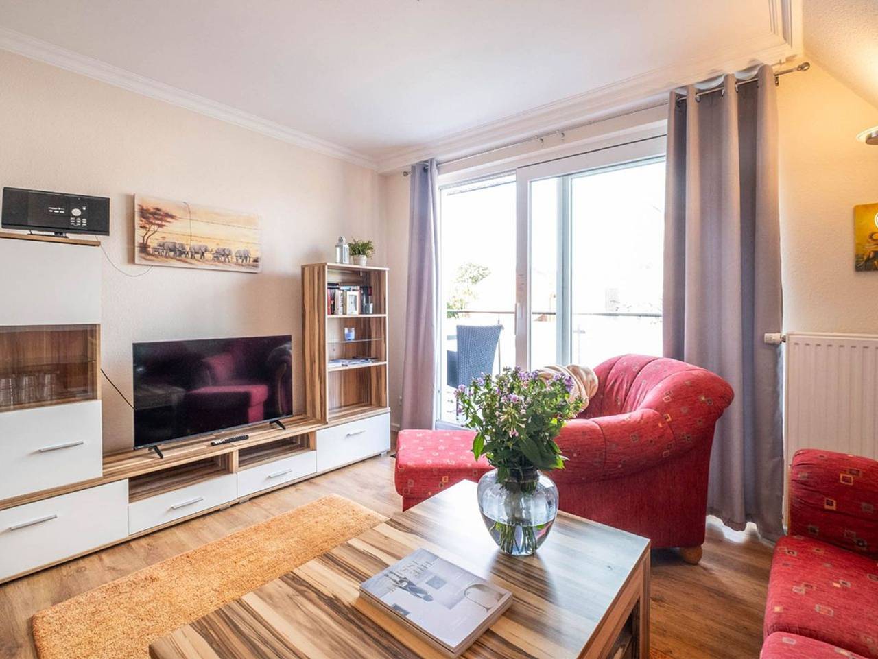 Ganze Ferienwohnung, Haus Regenpfeifer - Ferienwohnung für bis zu 5 Personen in Kurparknähe in Büsum, Nordseeküste