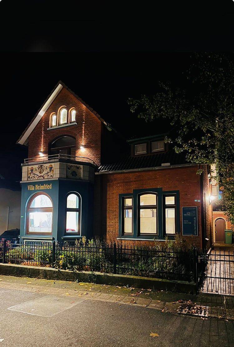 Villa Heimfried - Freistehendes Ferienhaus in Büsums Zentrum in Hafen Büsum, Büsum